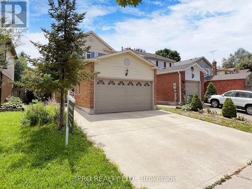 65 Seaton Drive, Aurora (Aurora Highlands), ON - Outdoor