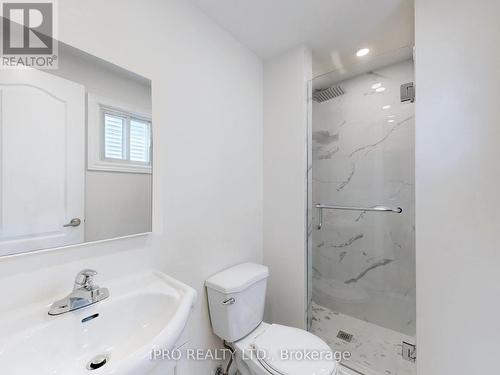 65 Seaton Drive, Aurora (Aurora Highlands), ON - Indoor Photo Showing Bathroom