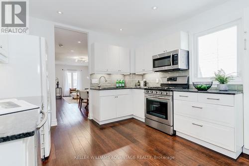 257 Linsmore Crescent, Toronto, ON - Indoor Photo Showing Kitchen With Upgraded Kitchen