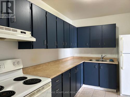 708 - 583 Mornington Avenue, London, ON - Indoor Photo Showing Kitchen With Double Sink