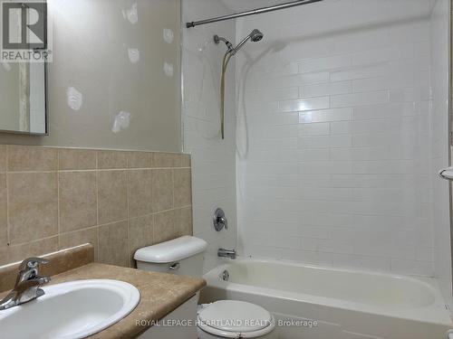 708 - 583 Mornington Avenue, London, ON - Indoor Photo Showing Bathroom