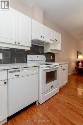 44 - 1555 Highbury Avenue N, London, ON - Indoor Photo Showing Kitchen