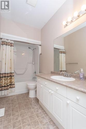 44 - 1555 Highbury Avenue N, London, ON - Indoor Photo Showing Bathroom