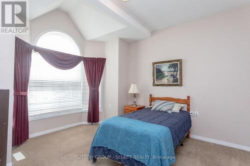 44 - 1555 Highbury Avenue N, London, ON - Indoor Photo Showing Bedroom