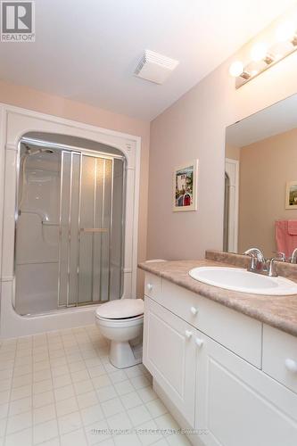 44 - 1555 Highbury Avenue N, London, ON - Indoor Photo Showing Bathroom