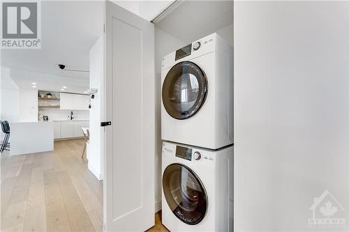 In-Unit Washer/Dryer - 500 Laurier Avenue W Unit#1509, Ottawa, ON - Indoor Photo Showing Laundry Room