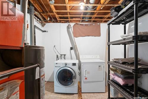 1524 14Th Street W, Prince Albert, SK - Indoor Photo Showing Laundry Room