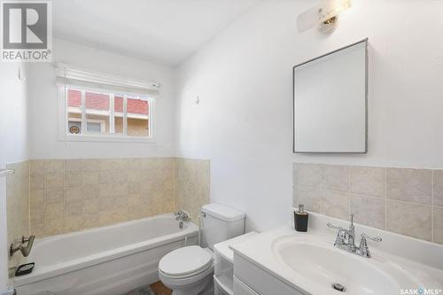 1524 14Th Street W, Prince Albert, SK - Indoor Photo Showing Bathroom