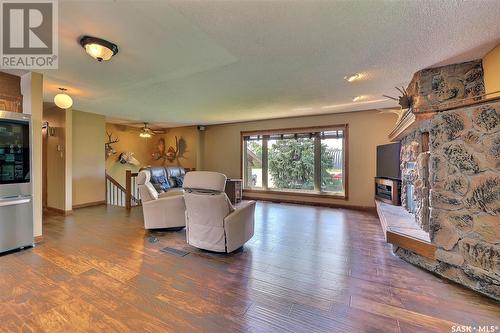 Morley Acreage, Francis Rm No. 127, SK - Indoor Photo Showing Living Room