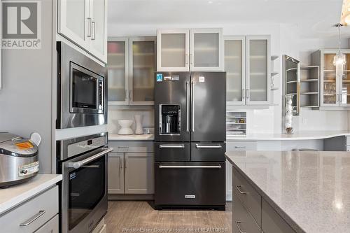 1051 Mia Anne Street, Lasalle, ON - Indoor Photo Showing Kitchen With Upgraded Kitchen