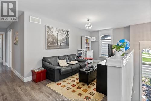 1051 Mia Anne Street, Lasalle, ON - Indoor Photo Showing Living Room