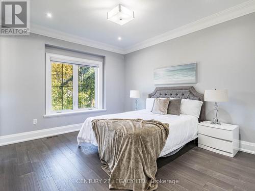 1368 Kenmuir Avenue, Mississauga (Mineola), ON - Indoor Photo Showing Bedroom