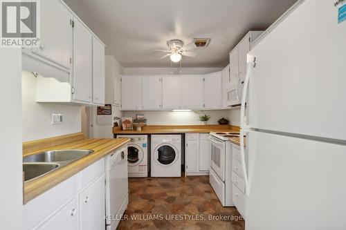 116 - 300 Everglade Crescent, London, ON - Indoor Photo Showing Kitchen With Double Sink