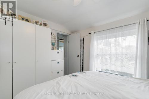 6 Semmens Street, Haldimand, ON - Indoor Photo Showing Bedroom