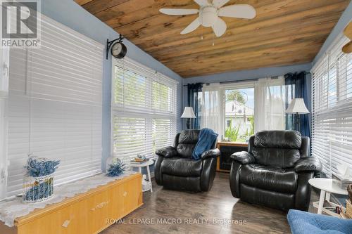 6 Semmens Street, Haldimand, ON - Indoor Photo Showing Living Room