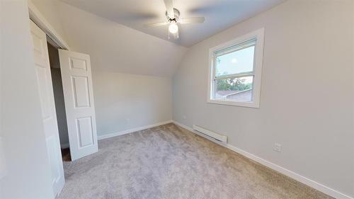 112 9Th Avenue S, Virden, MB - Indoor Photo Showing Other Room