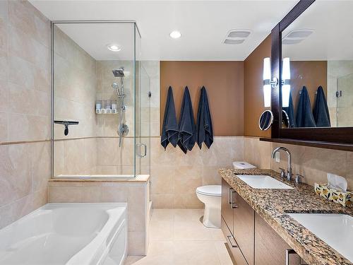 523-1400 Lynburne Pl, Langford, BC - Indoor Photo Showing Bathroom