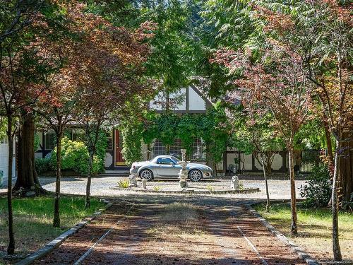 2526 Island Hwy West, Qualicum Beach, BC 