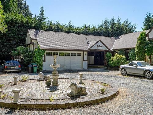 2526 Island Hwy West, Qualicum Beach, BC 