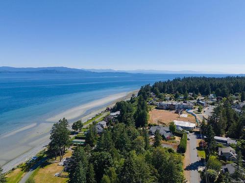 2526 Island Hwy West, Qualicum Beach, BC 