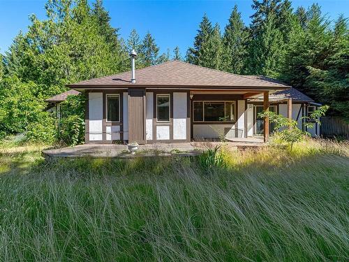 2526 Island Hwy West, Qualicum Beach, BC 