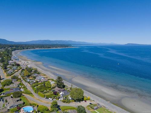 2526 Island Hwy West, Qualicum Beach, BC 