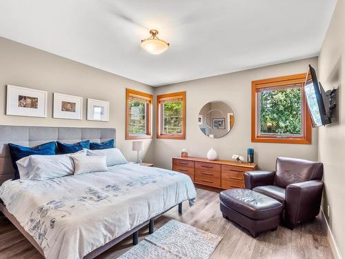 3259 Shuswap Rd, Kamloops, BC - Indoor Photo Showing Bedroom