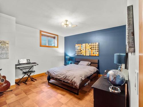 3259 Shuswap Rd, Kamloops, BC - Indoor Photo Showing Bedroom