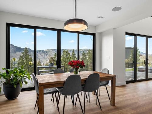 2166 Galore Cres, Kamloops, BC - Indoor Photo Showing Dining Room