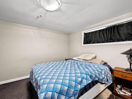 486 Fortune Drive, Kamloops, BC - Indoor Photo Showing Bedroom