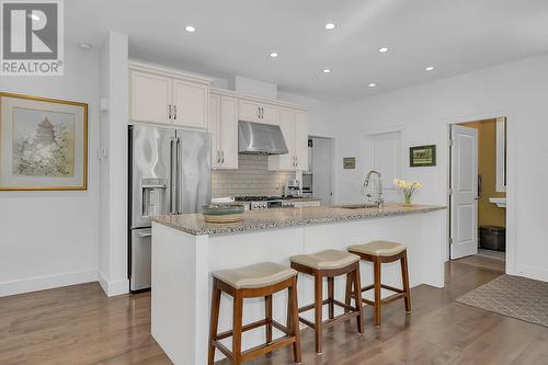 1960 Klo Road Unit# 54, Kelowna, BC - Indoor Photo Showing Kitchen With Upgraded Kitchen