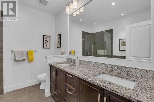 1960 Klo Road Unit# 54, Kelowna, BC - Indoor Photo Showing Bathroom