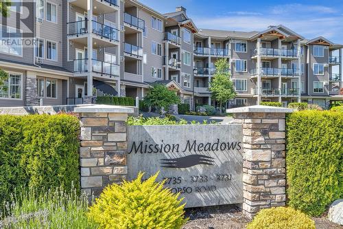 3739 Casorso Road Unit# 307, Kelowna, BC - Outdoor With Facade