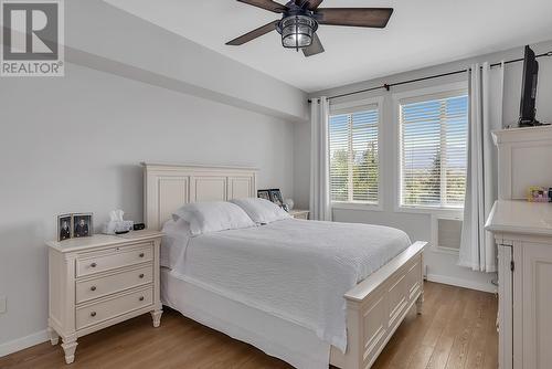 3739 Casorso Road Unit# 307, Kelowna, BC - Indoor Photo Showing Bedroom