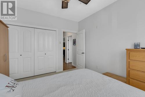 3739 Casorso Road Unit# 307, Kelowna, BC - Indoor Photo Showing Bedroom