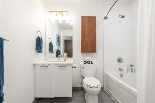 467 Charlton Avenue E|Unit #101, Hamilton, ON - Indoor Photo Showing Bathroom