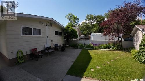 580 Centre Street, Shaunavon, SK - Outdoor With Exterior