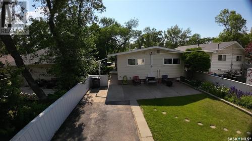 580 Centre Street, Shaunavon, SK - Outdoor