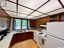 580 Centre Street, Shaunavon, SK  - Indoor Photo Showing Kitchen With Double Sink 