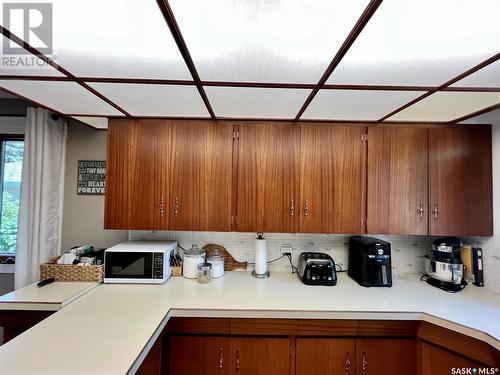 580 Centre Street, Shaunavon, SK - Indoor Photo Showing Kitchen