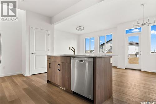 3285 Favel Drive, Regina, SK - Indoor Photo Showing Kitchen