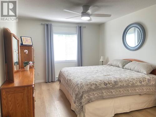 1249 Pacific Avenue Unit# 211, Kelowna, BC - Indoor Photo Showing Bedroom