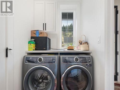 21 Preston West Drive, Enderby, BC - Indoor Photo Showing Laundry Room