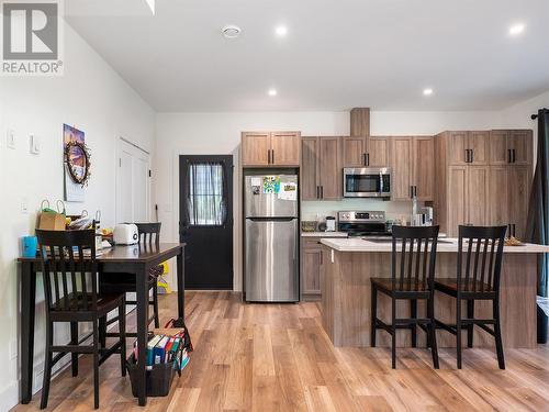 21 Preston West Drive, Enderby, BC - Indoor Photo Showing Kitchen