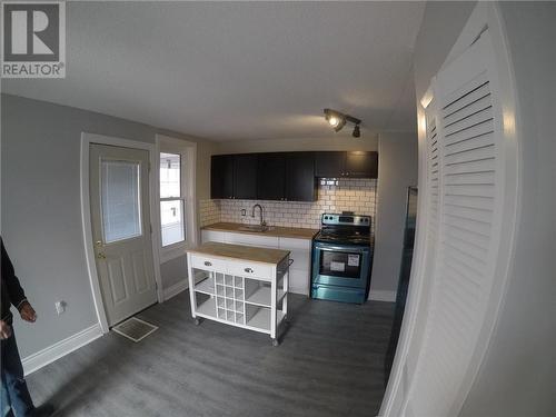 17/19 Fairview Avenue, Sudbury, ON - Indoor Photo Showing Kitchen