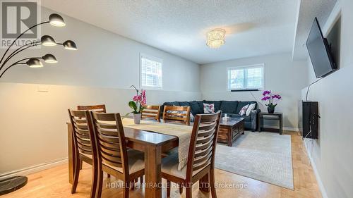 27 Milfoil Crescent E, Kitchener, ON - Indoor Photo Showing Dining Room