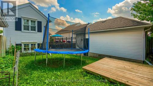 27 Milfoil Crescent E, Kitchener, ON - Outdoor With Deck Patio Veranda