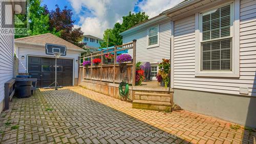 27 Milfoil Crescent E, Kitchener, ON - Outdoor With Deck Patio Veranda With Exterior