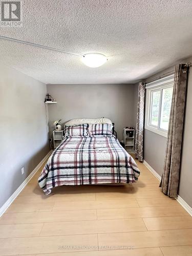 2 - 2994 Meadowbrook Lane, Windsor, ON - Indoor Photo Showing Bedroom