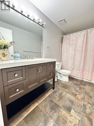 2 - 2994 Meadowbrook Lane, Windsor, ON - Indoor Photo Showing Bathroom